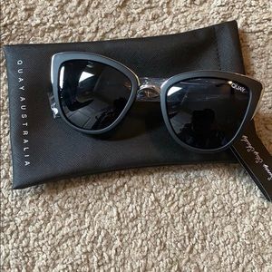 Quay black sunglasses